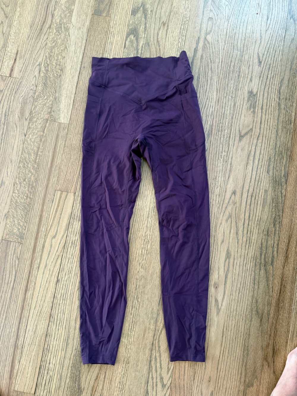 HALARA High-Rise Seamless Leggings in Plum - Picture 5 of 6